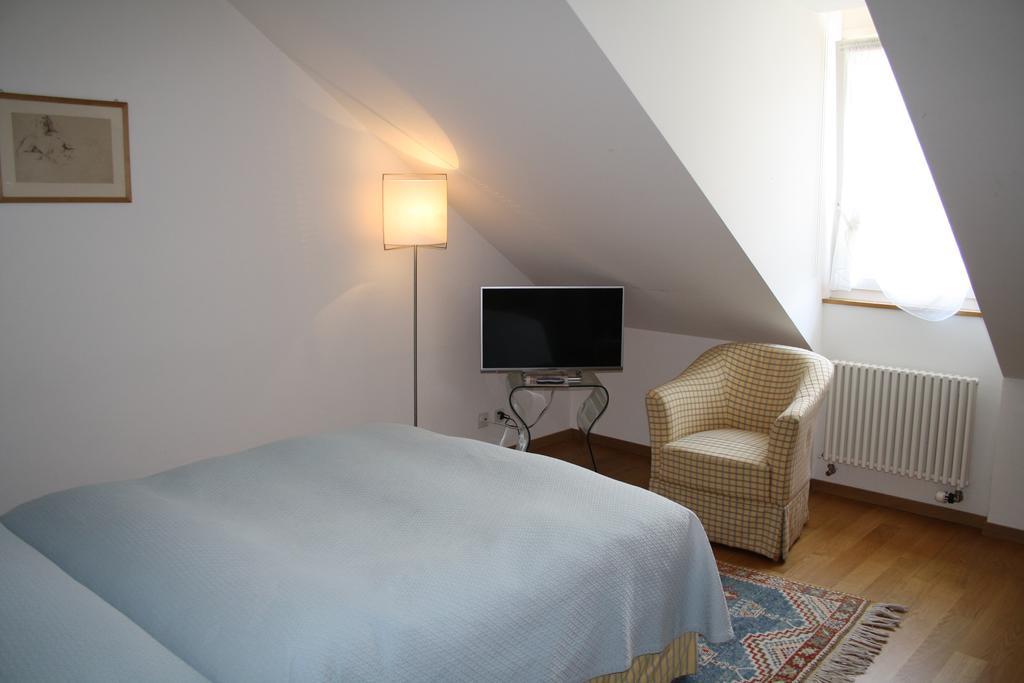 Hotel Restaurant Au Sauvage Fribourg Oda fotoğraf